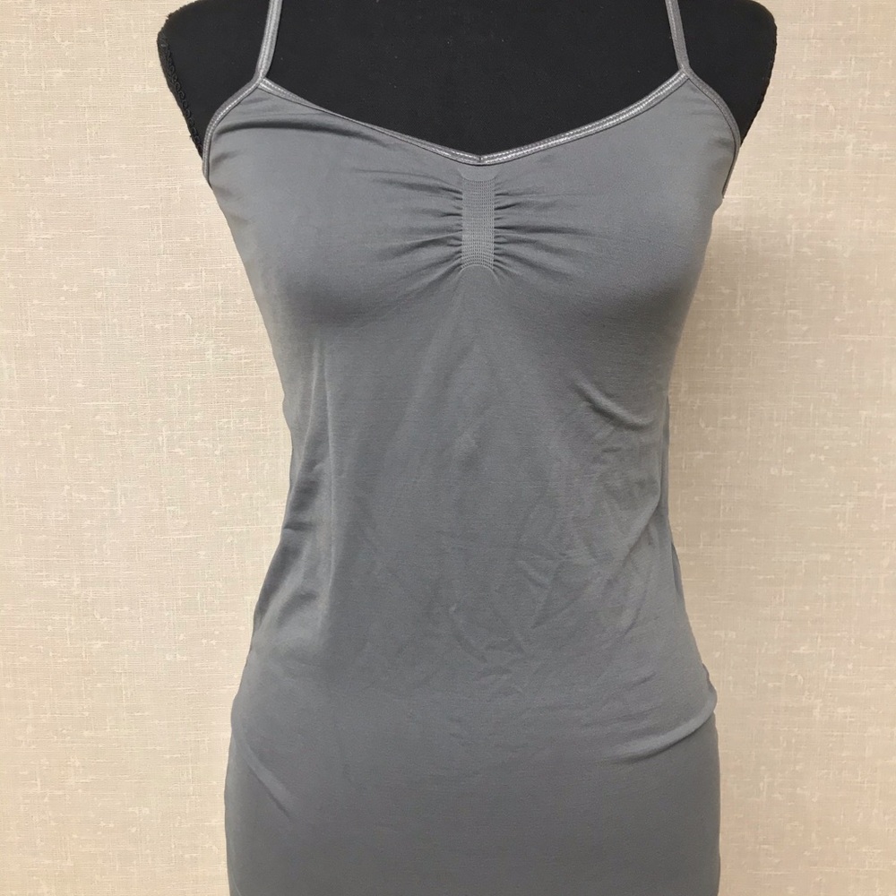 CANDIE’S BRAND TANKTOP SIZE MEDIUM